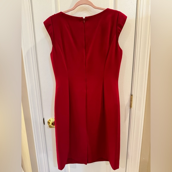 Tahari red dress, Size 6 - Picture 2 of 4